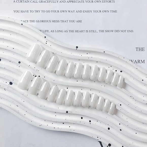 Translucent Pearl White Chrome Press on Nails - Picture 2 of 4